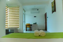 image-slider-with-thumbnail4.jpeg